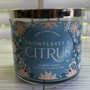 Bath & Body Works 3-Wick Candle - Citrus & Snowflakes